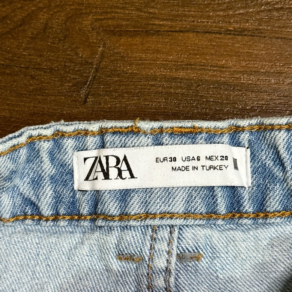Zara Light Blue Distressed Jean Shorts - Picture 4 of 4